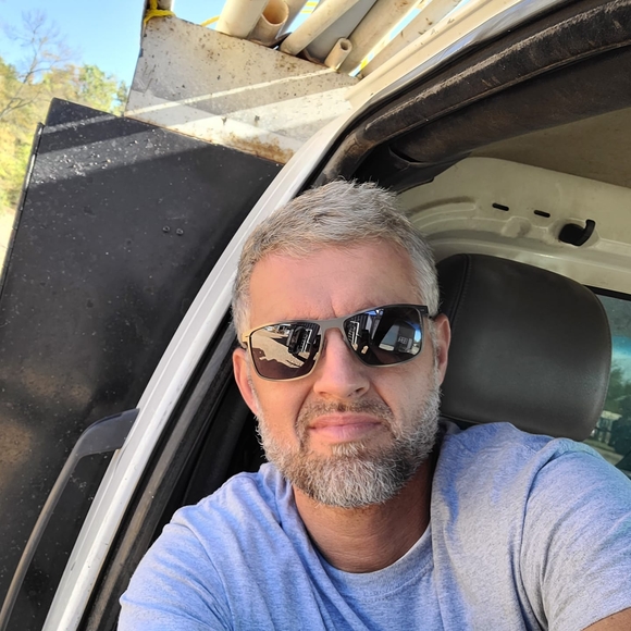 Meet your Posher, Josh - Picture 1 of 1